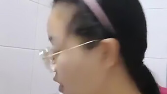 Authentic Homemade Bathroom Footage With Asian Lady